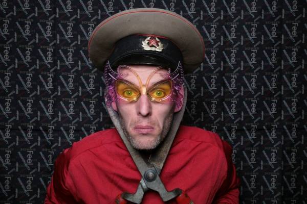 Photograph Ronald Van Grinsven  Feel on One Eyeland